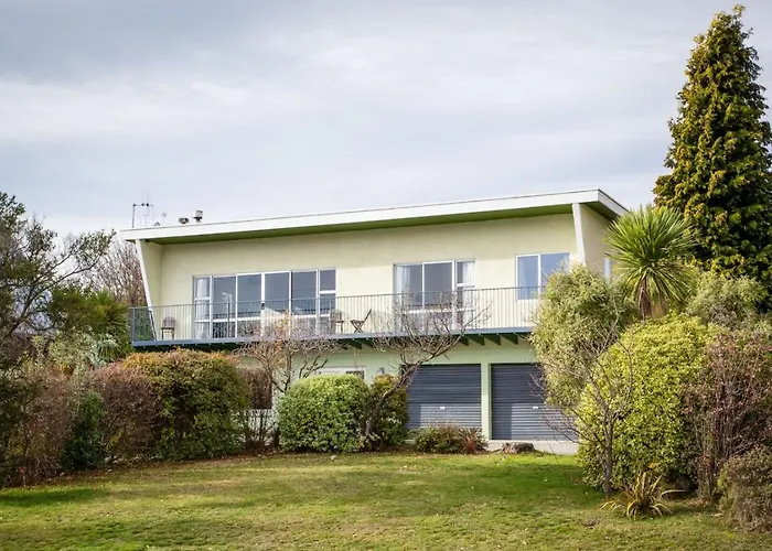 Holiday home Kiwi Bach With Amazing Views Wanaka