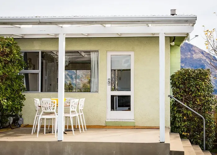 Holiday home Kiwi Bach With Amazing Views
