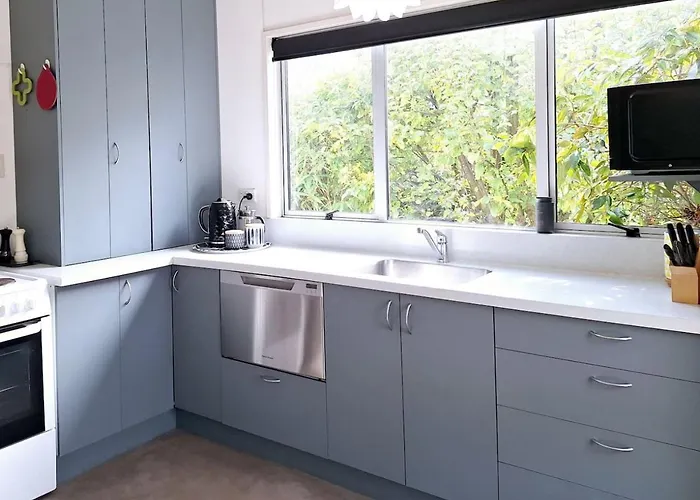 Holiday home Kiwi Bach With Amazing Views