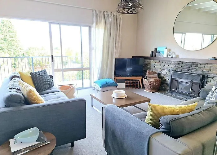 Holiday home Kiwi Bach With Amazing Views